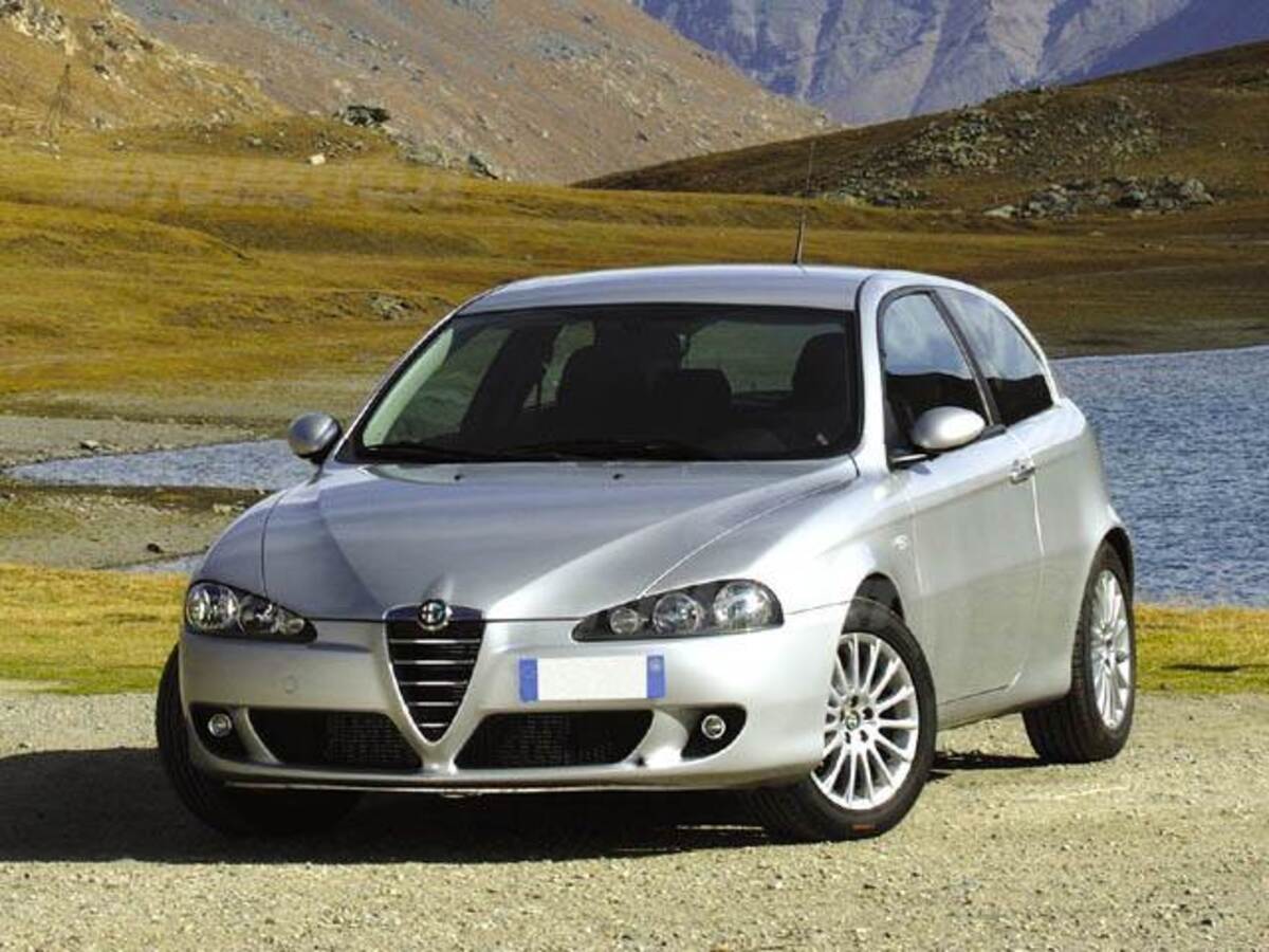 Alfa Romeo Jtd Porte Distinctive Prezzo E Scheda