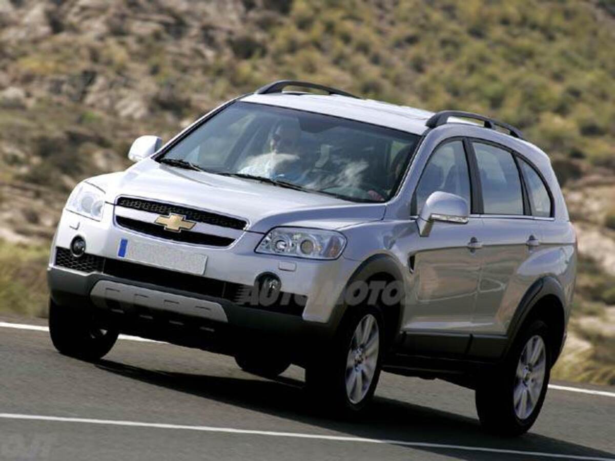 Chevrolet Captiva Ls Gpl Prezzo E Scheda Tecnica Automoto It