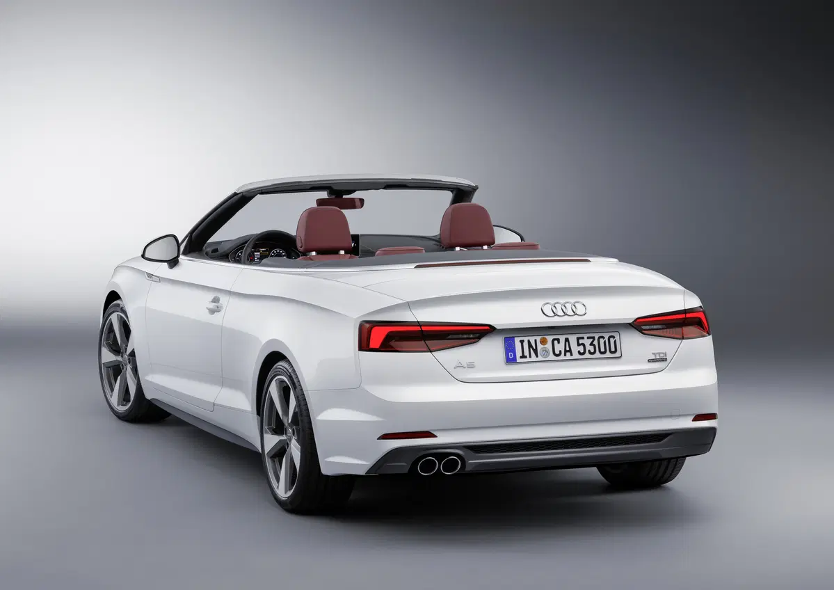 Audi A5 Cabrio 40 2.0 tfsi mhev Business quattro 204cv s-tronic (24)