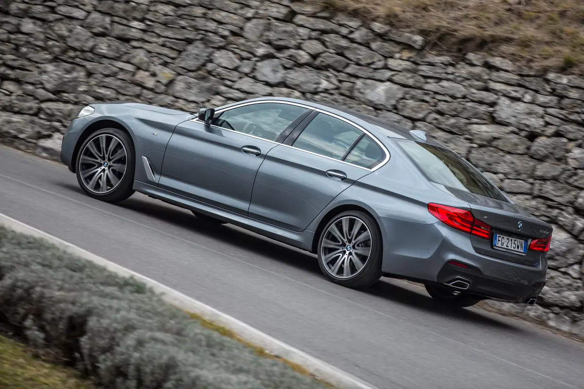 BMW Serie 5 (2016-23) (26)