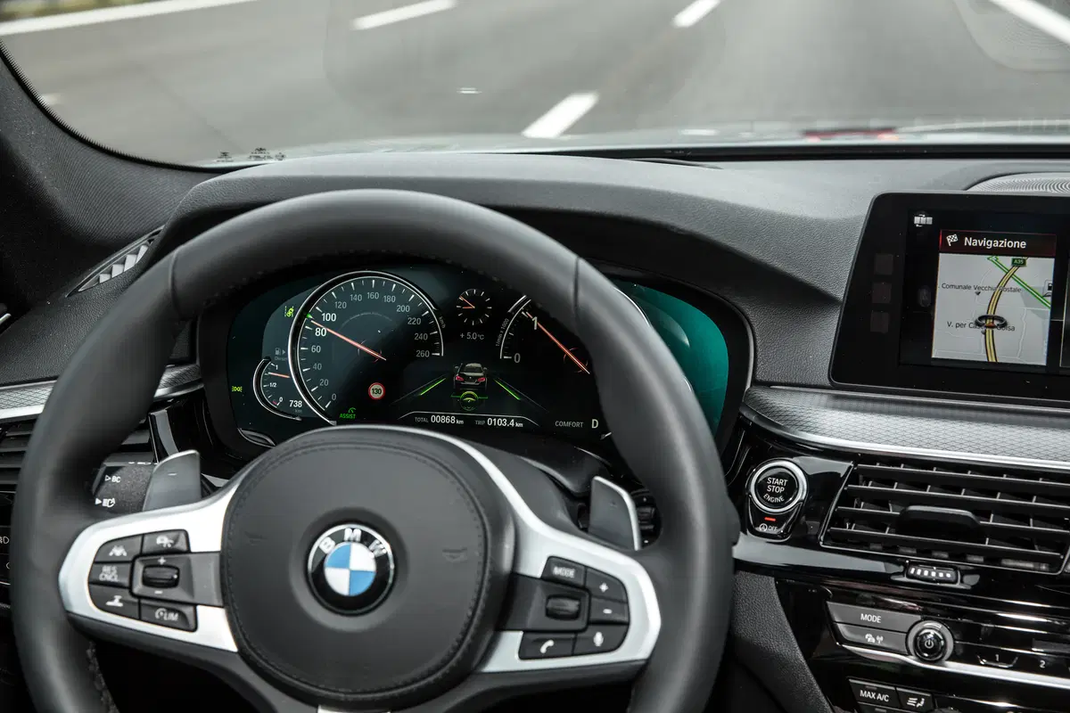 BMW Serie 5 (2016-23) (33)