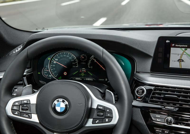 BMW Serie 5 (2016-->>) (33)