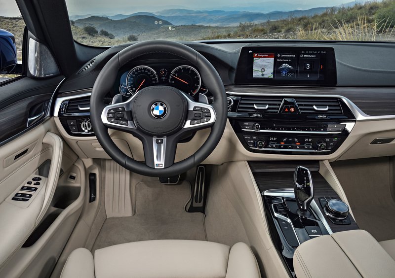 BMW Serie 5 Touring (2017-24) (37)
