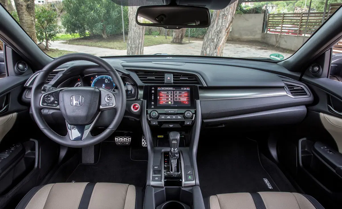 Honda Civic 1.0T 5 porte Comfort CVT (15)