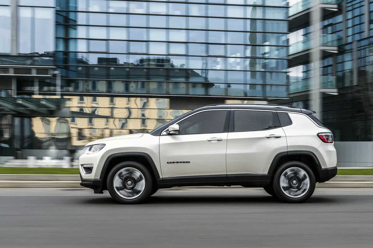Jeep Compass 1.6 Multijet II 2WD Longitude (8)