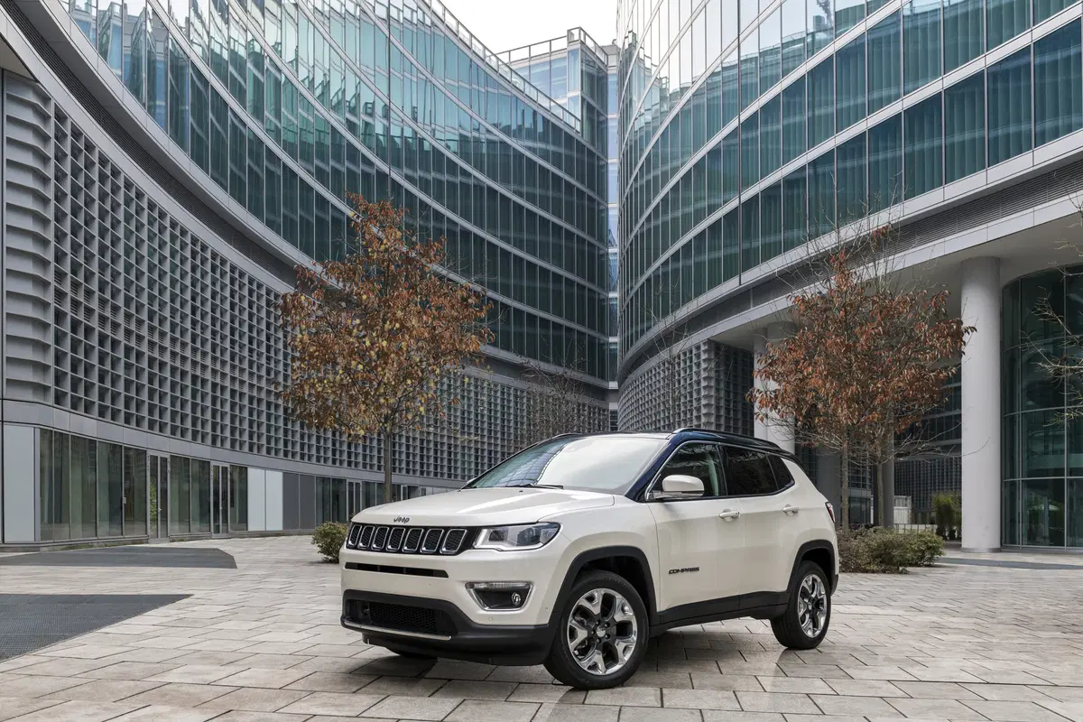 Jeep Compass 1.6 Multijet II 2WD Longitude (15)