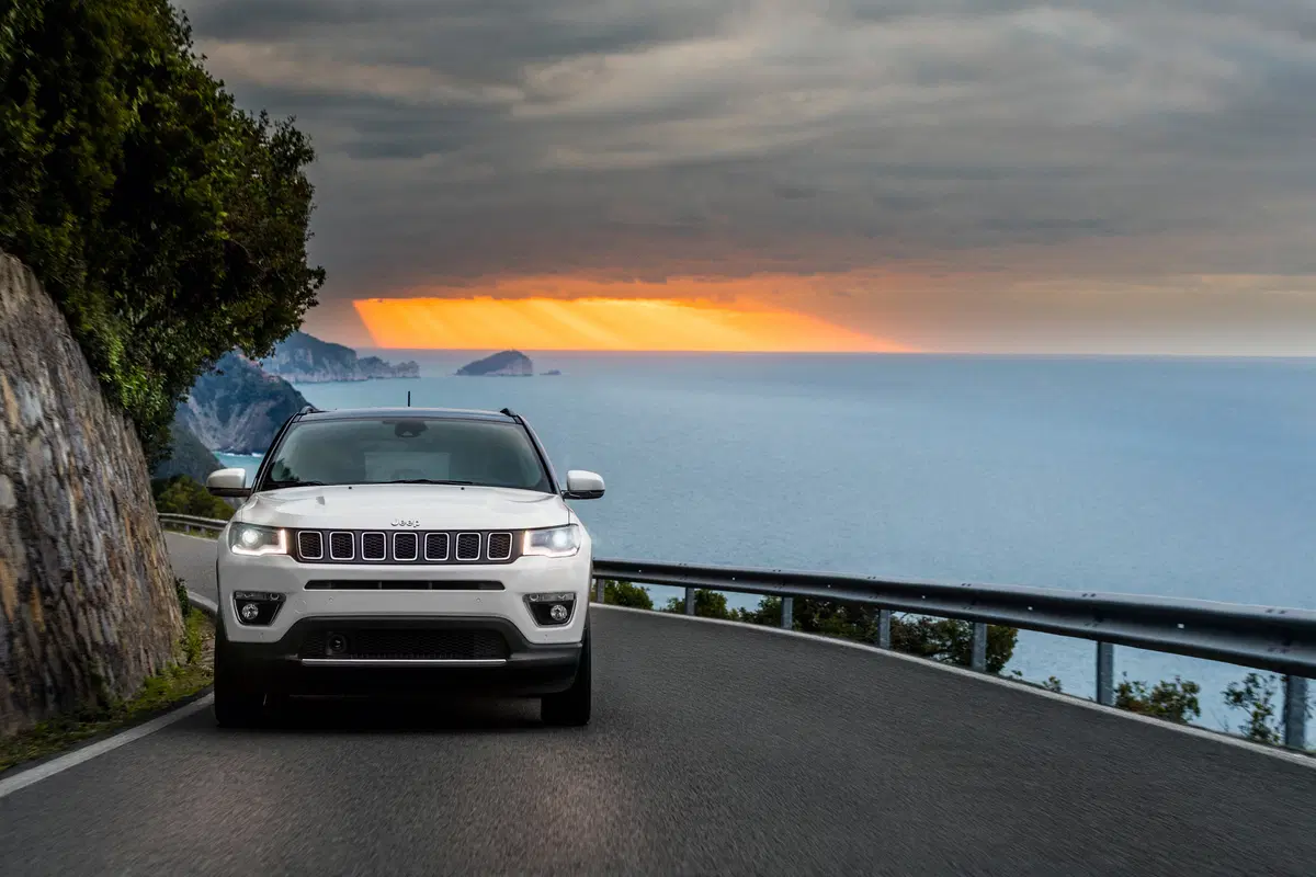 Jeep Compass 1.6 Multijet II 2WD Longitude (16)