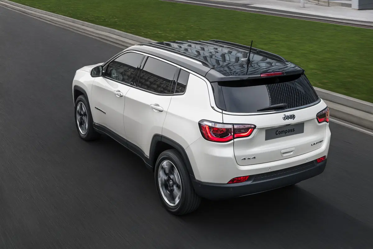 Jeep Compass 1.6 Multijet II 2WD Longitude (10)
