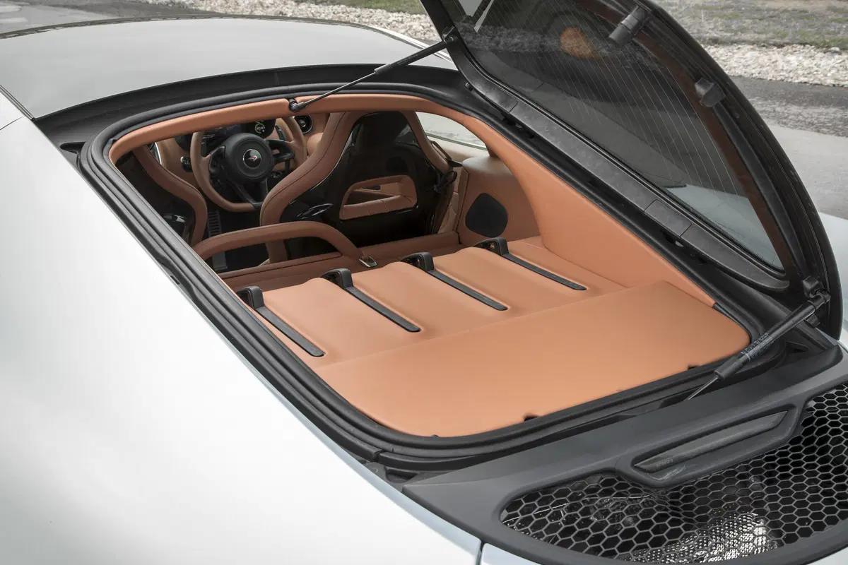 McLaren 570GT (2016-20) (13)
