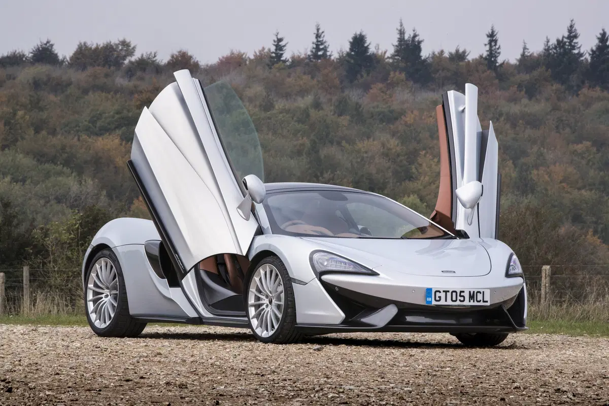 McLaren 570GT (2016-20) (10)