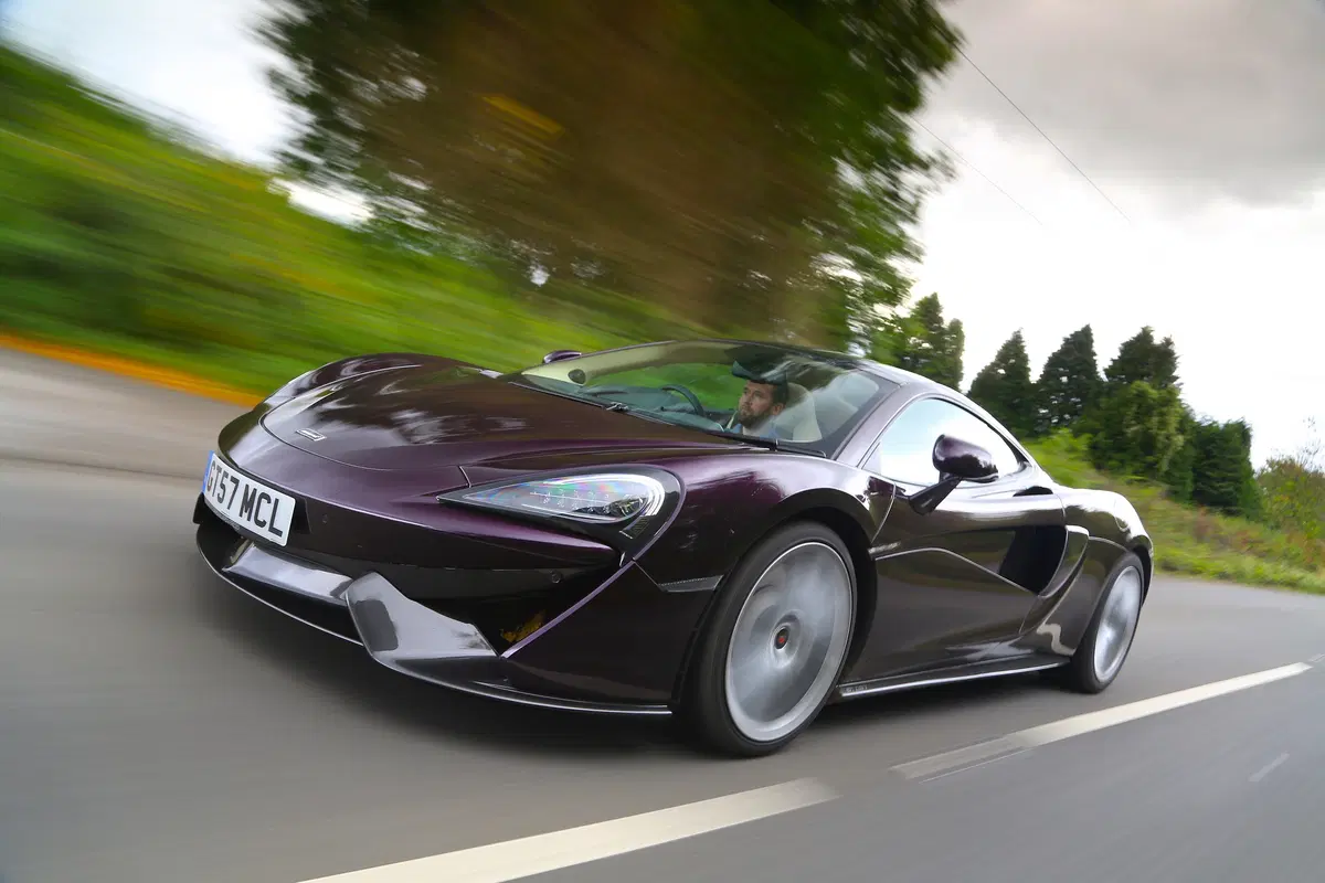 McLaren 570GT (2016-20) (6)