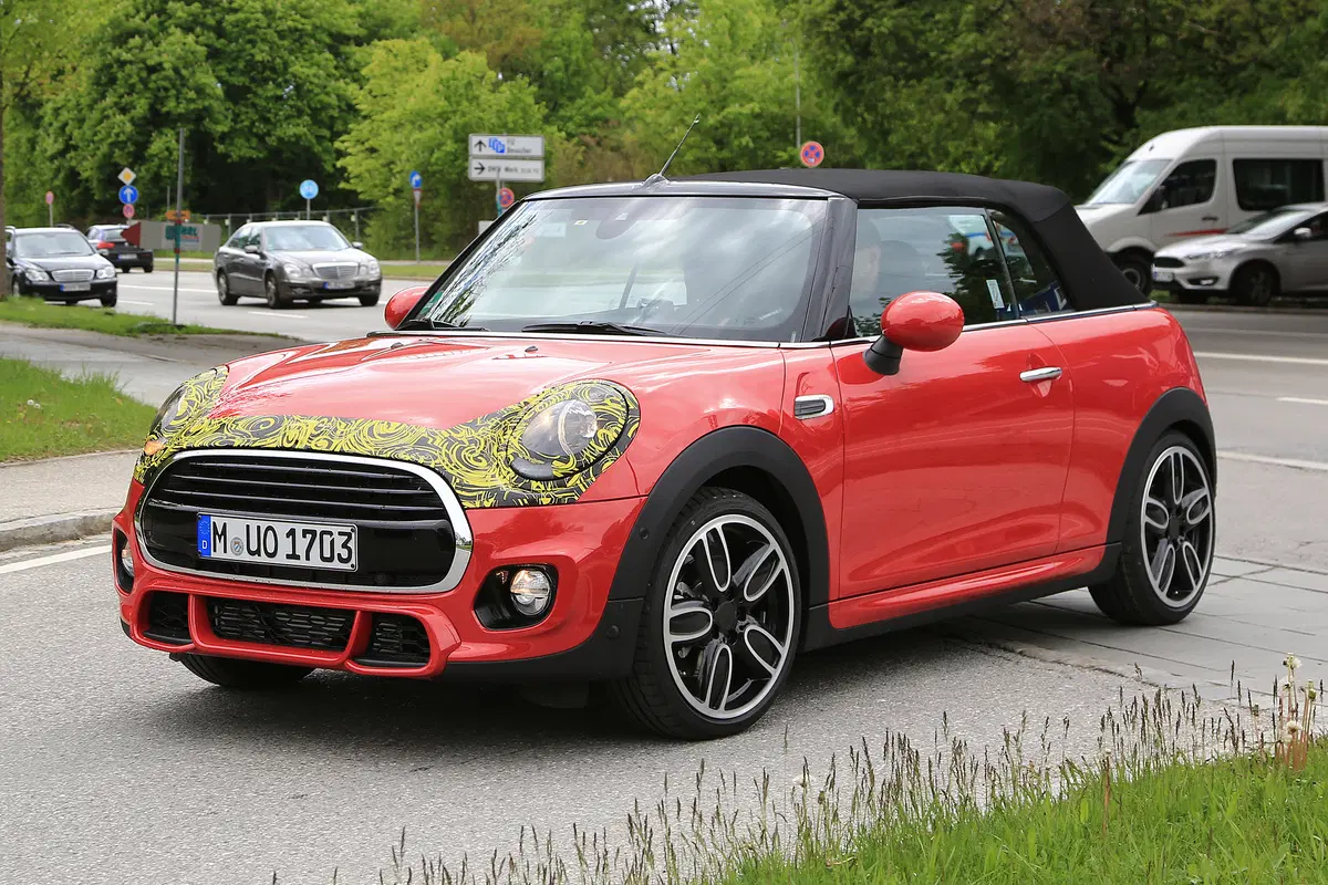 Mini Cabrio restyling, le foto spia (6)