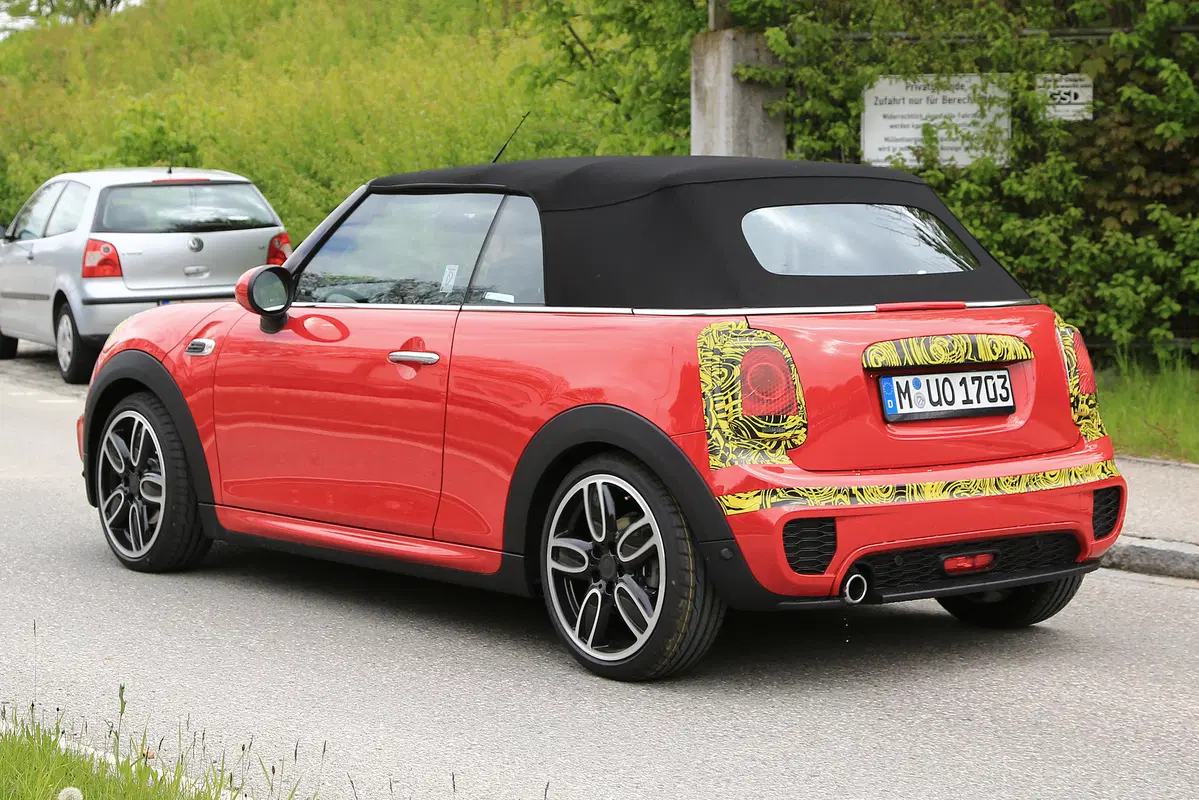 Mini Cabrio restyling, le foto spia (7)