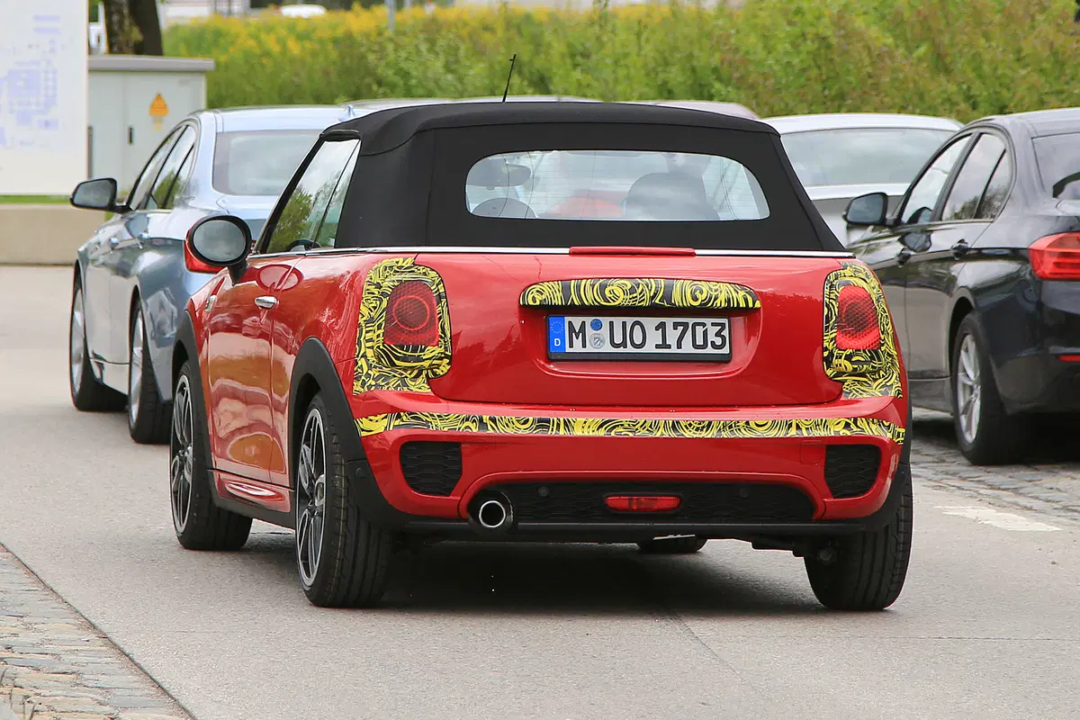 Mini Cabrio restyling, le foto spia (8)