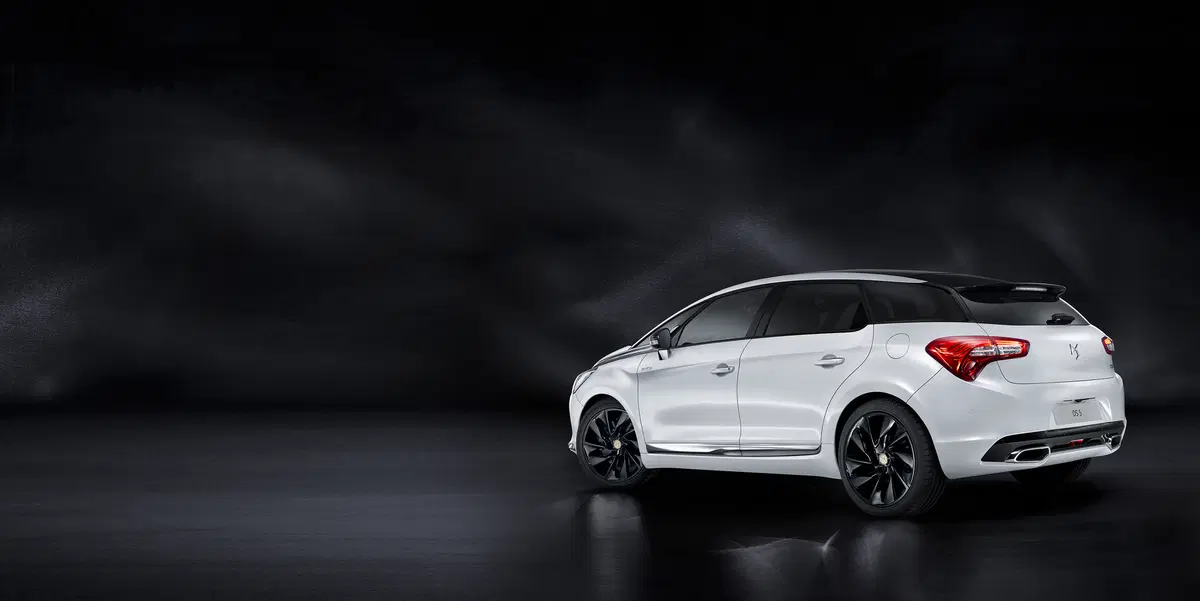 DS 5 Prestige, ritorno agli anni '60 (3)