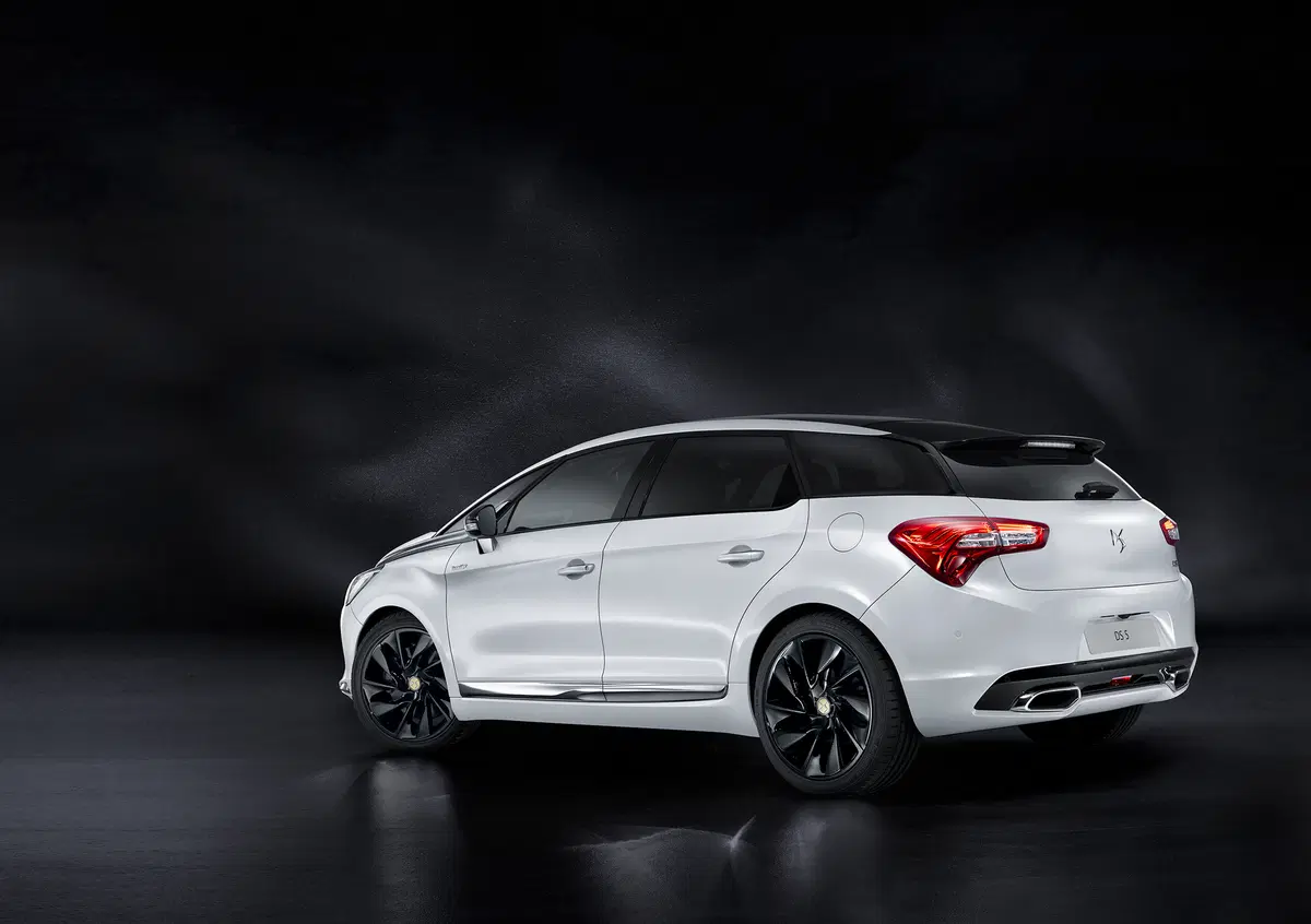 DS 5 Prestige, ritorno agli anni '60