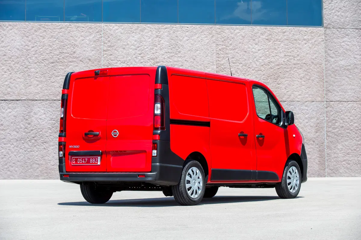 Nissan NV300 Furgone (2016-22) (10)