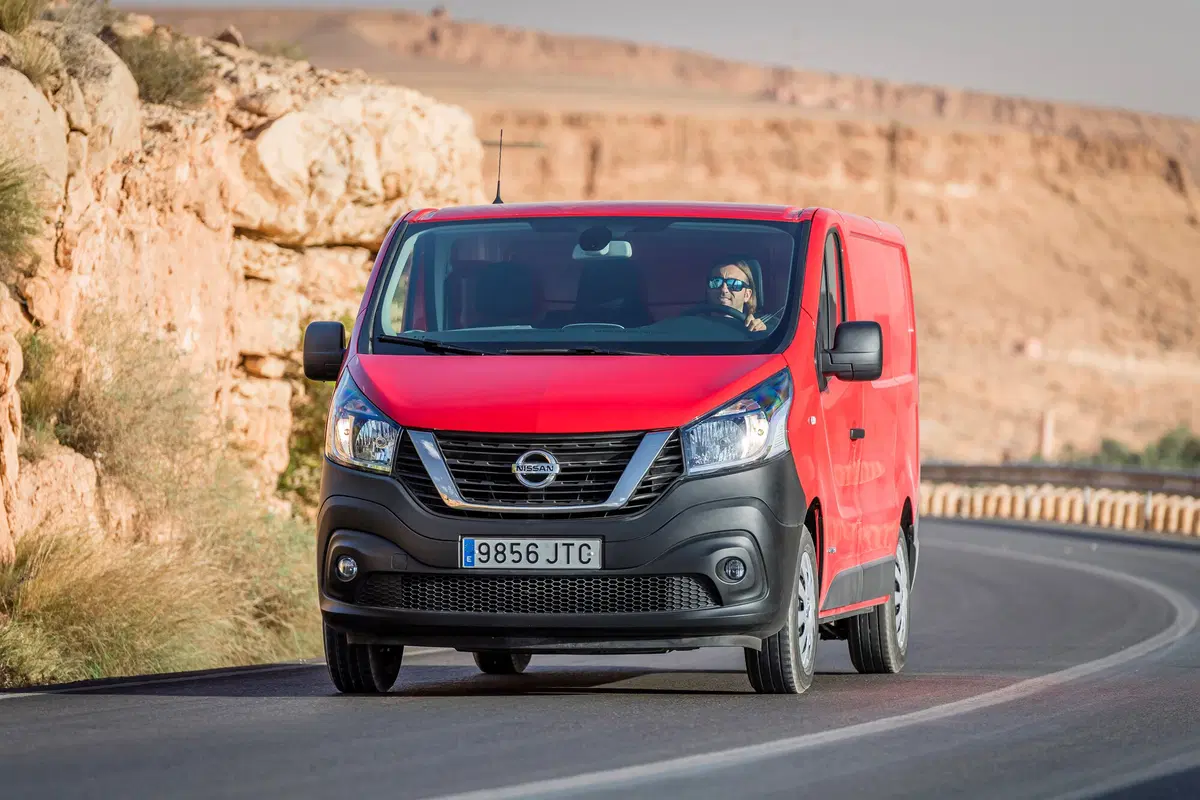 Nissan NV300 Furgone (2016-22) (8)