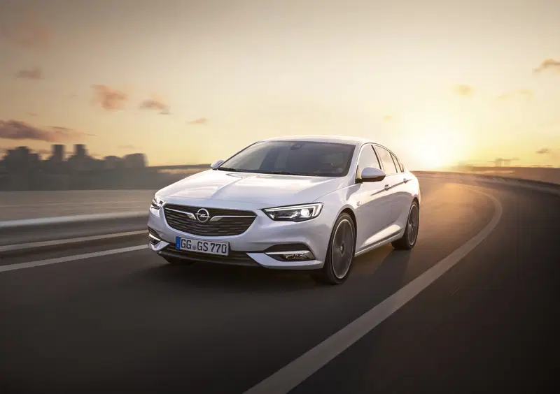 Opel Insignia (2017-22) (20)