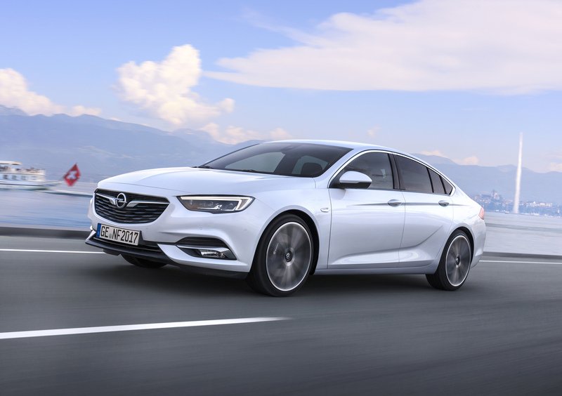 Opel Insignia (2017-22) (22)