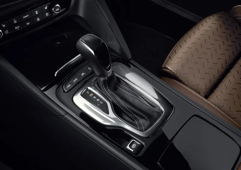 Opel Insignia Station Wagon (2017-22) (21)