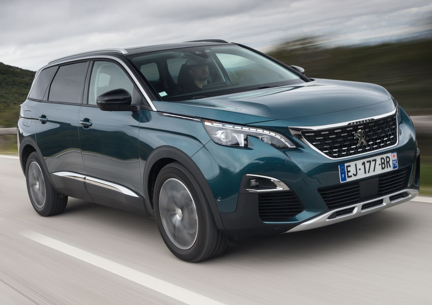 Peugeot 5008 Hybrid 136 e-DCS 6 Allure Pack nuove, listino prezzi auto ...