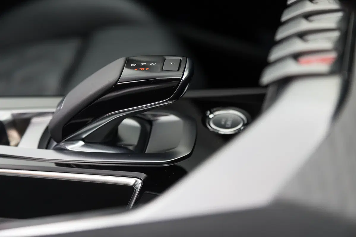 Peugeot 5008 BlueHDi 150 S&S Business (38)