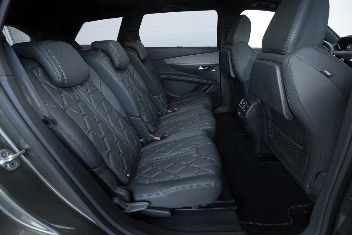 Peugeot 5008 BlueHDi 150 S&S Business (33)