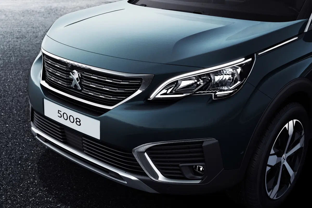 Peugeot 5008 BlueHDi 150 S&S Business (30)