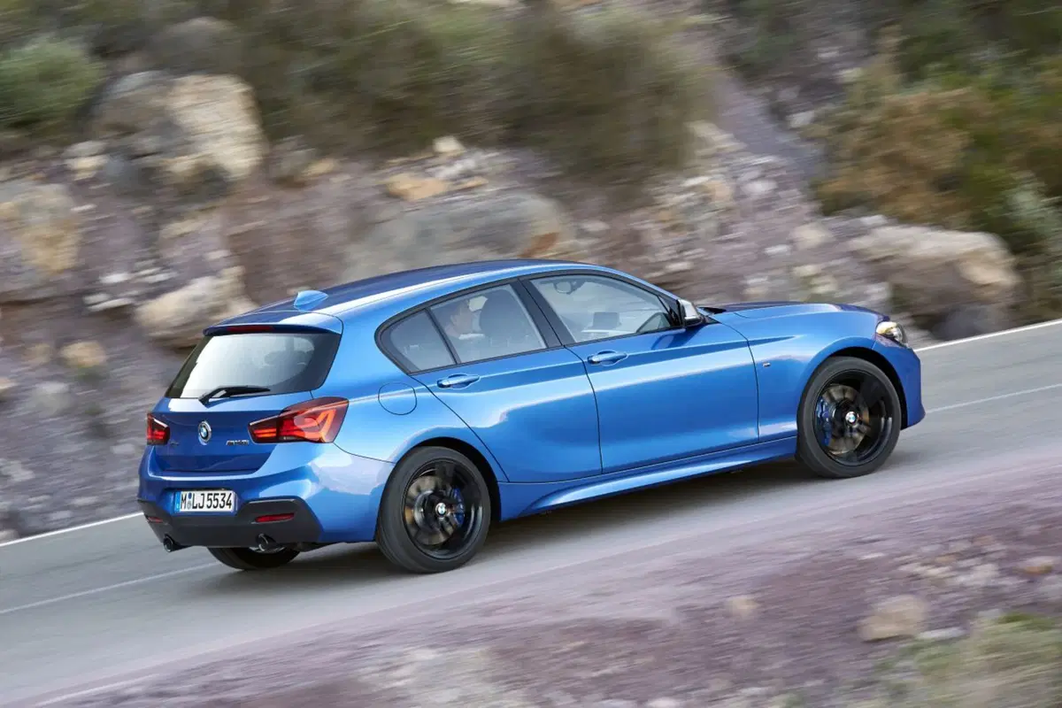 BMW Serie 1 restyling, ecco come cambia (3)