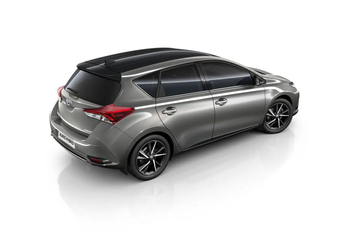 Toyota Auris Black Edition, il nuovo allestimento (14)