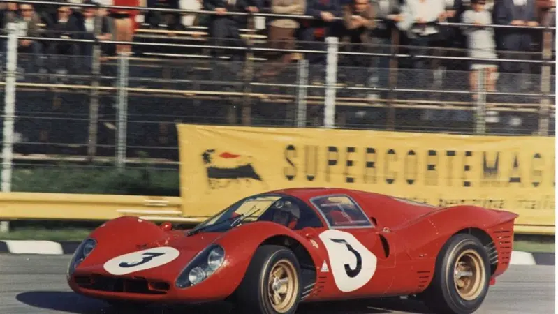 "Ferrari 330/P4", alla scoperta di un gioiello Endurance degli anni '60
