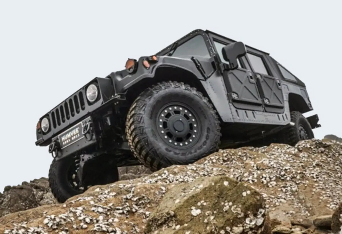 Humvee C-Series, il ritorno dell'Hummer H1 (3)