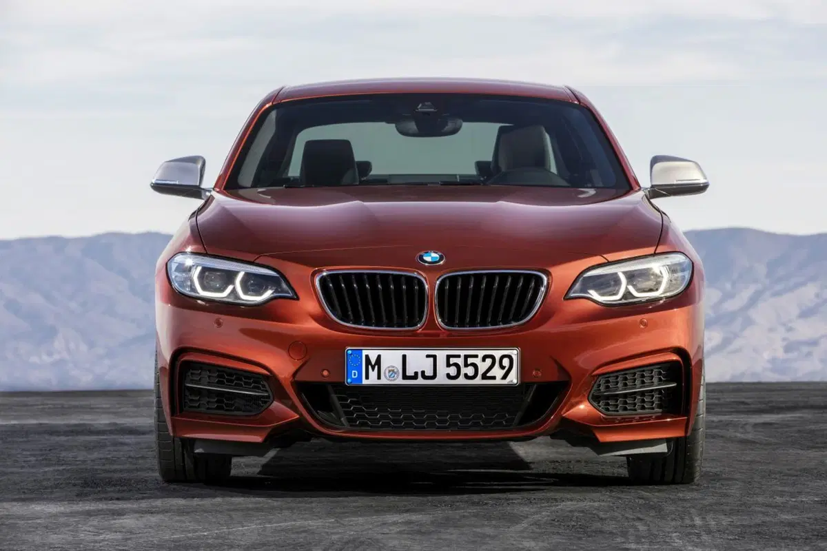 BMW Serie 2, restyling per Coupé e Cabrio (9)