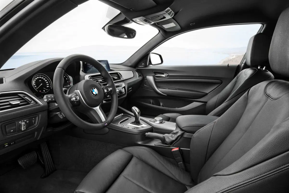BMW Serie 2, restyling per Coupé e Cabrio (19)