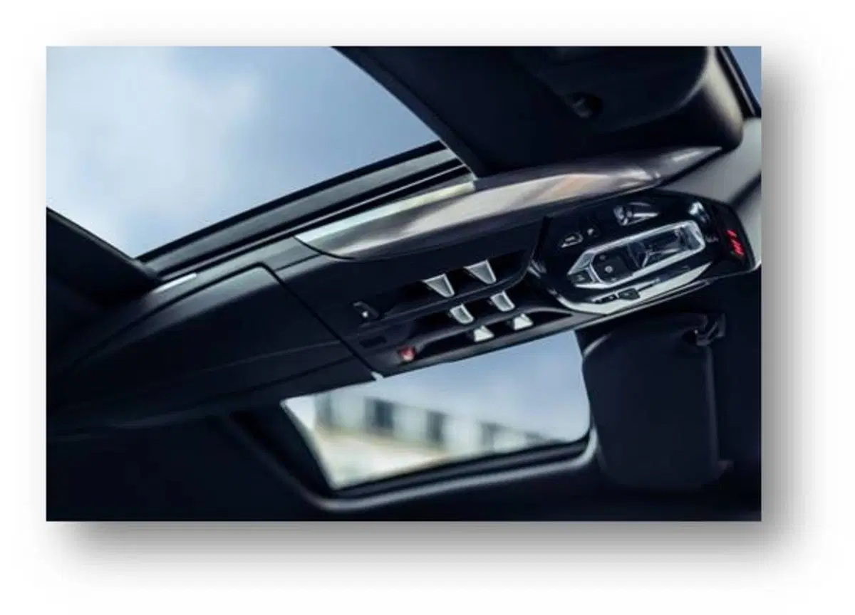 Confronto Heritage, PSA: Citroen DS Vs DS 5 (8)
