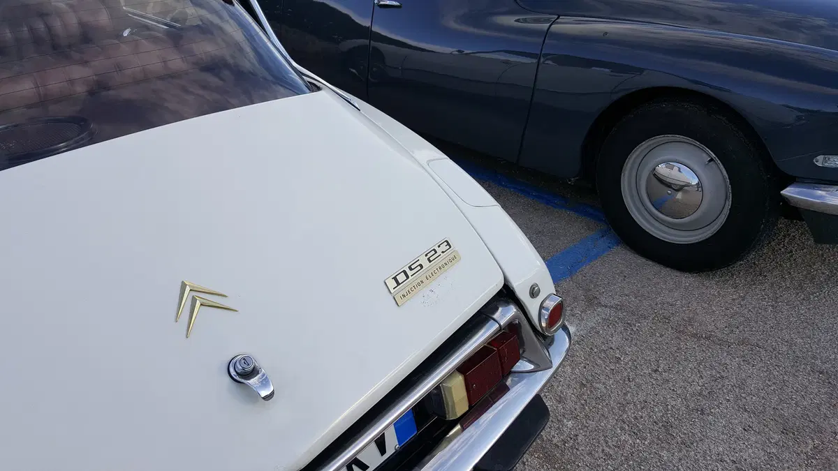 Confronto Heritage, PSA: Citroen DS Vs DS 5 (7)
