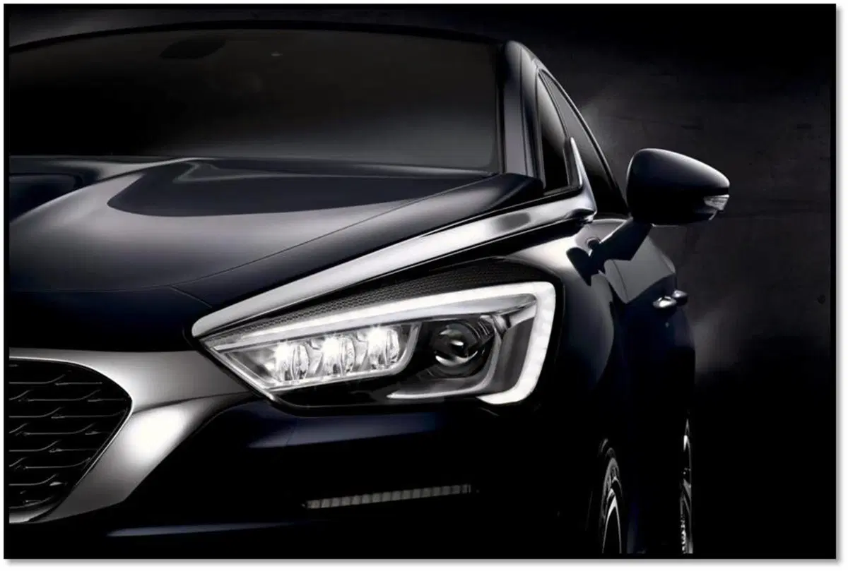 Confronto Heritage, PSA: Citroen DS Vs DS 5 (8)