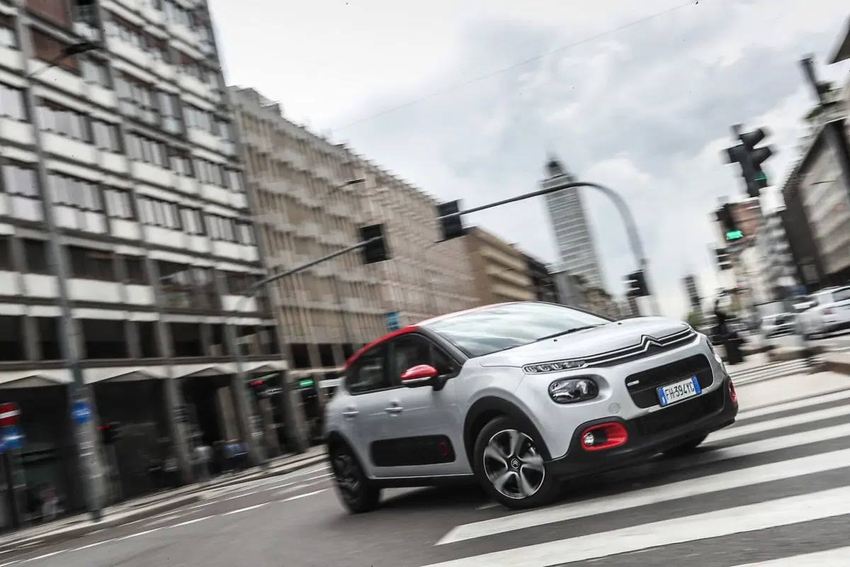 Citroen C3, ora con cambio automatico EAT6 (2)