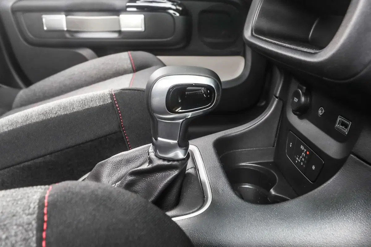 Citroen C3, ora con cambio automatico EAT6 (4)