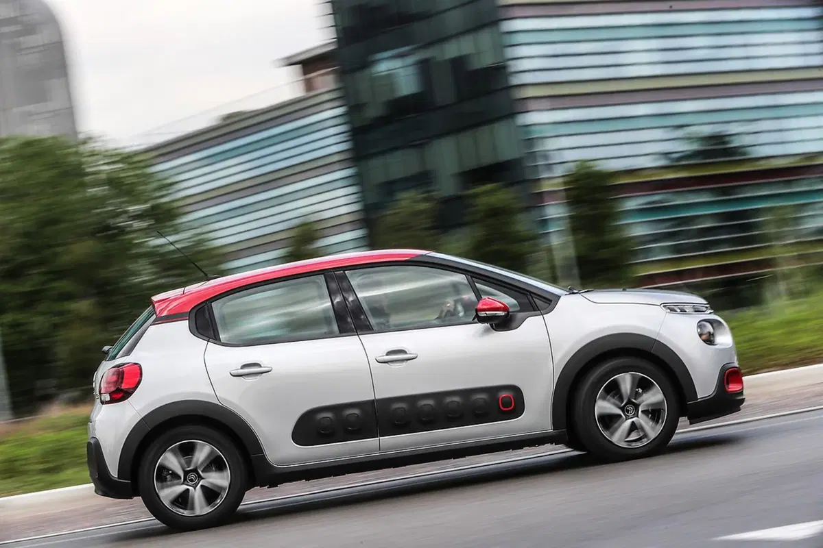 Citroen C3, ora con cambio automatico EAT6 (7)