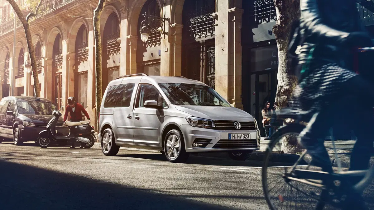 Volkswagen Veicoli Commerciali Caddy 2.0 TDI 102 CV Furgone Business