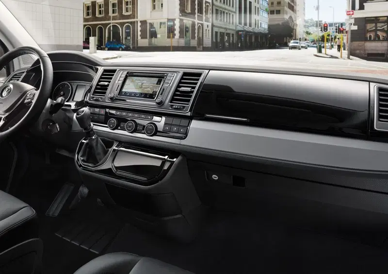 Volkswagen Veicoli Commerciali Caravelle (2015-23) (16)