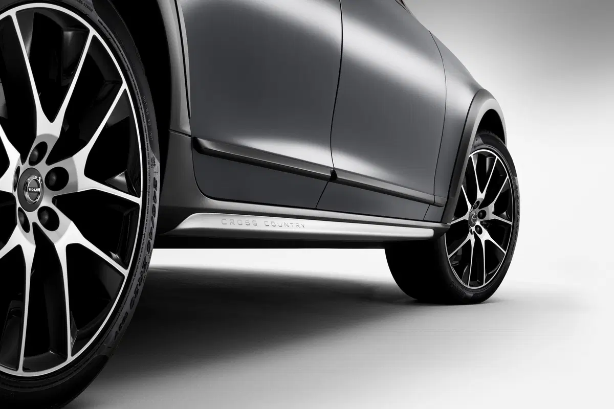 Volvo V90 Cross Country D4 AWD Pro (11)