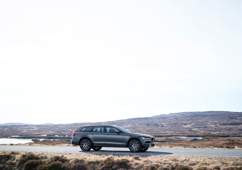 Volvo V90 Cross Country (2016-->>) (12)