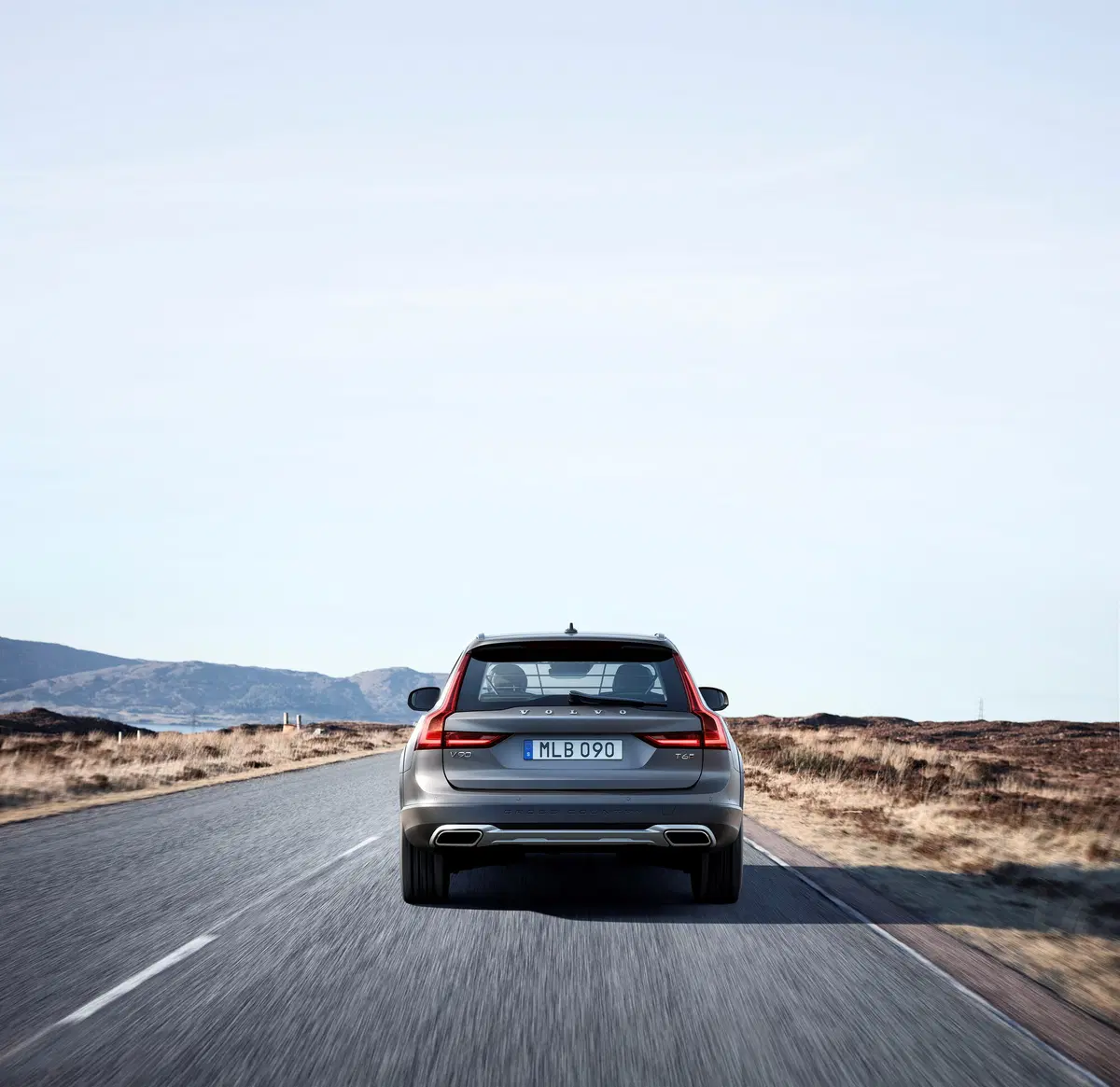 Volvo V90 Cross Country D4 AWD Pro (13)