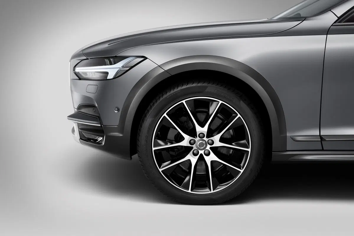 Volvo V90 Cross Country D4 AWD Pro (9)
