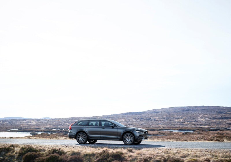 Volvo V90 Cross Country (2016-->>) (14)