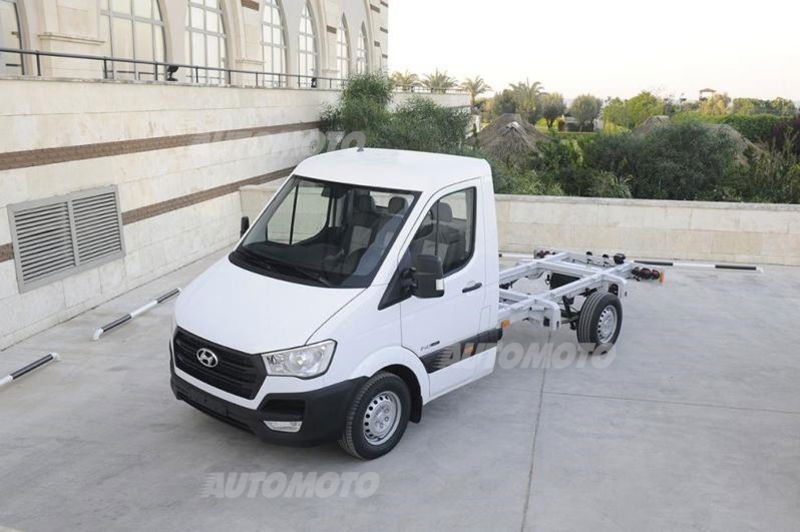 Hyundai H350 Telaio 2.5 CRDI RWD PM Cassonato Ribaltabile Tril. Classic M