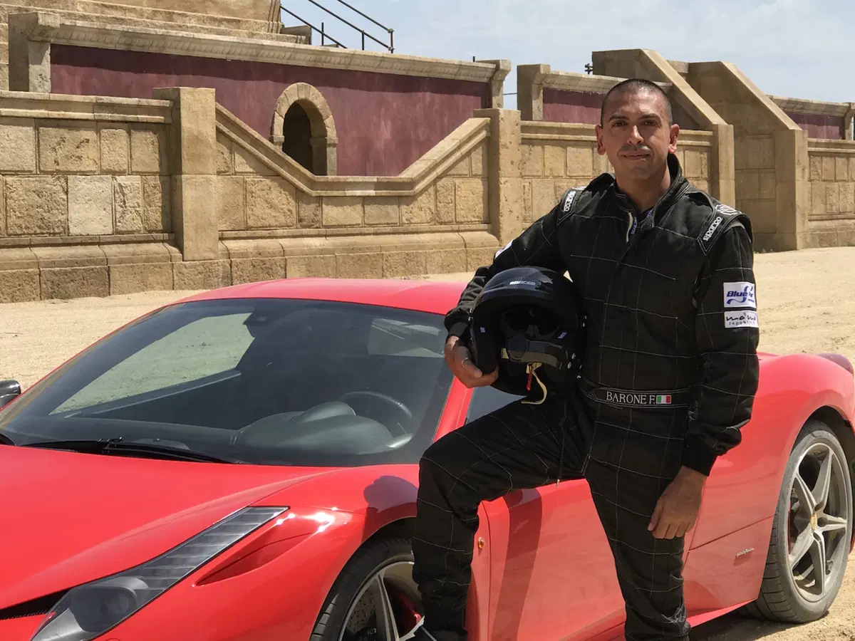 La sfida impossibile: Ferrari 458 Italia contro la biga di Ben Hur (12)